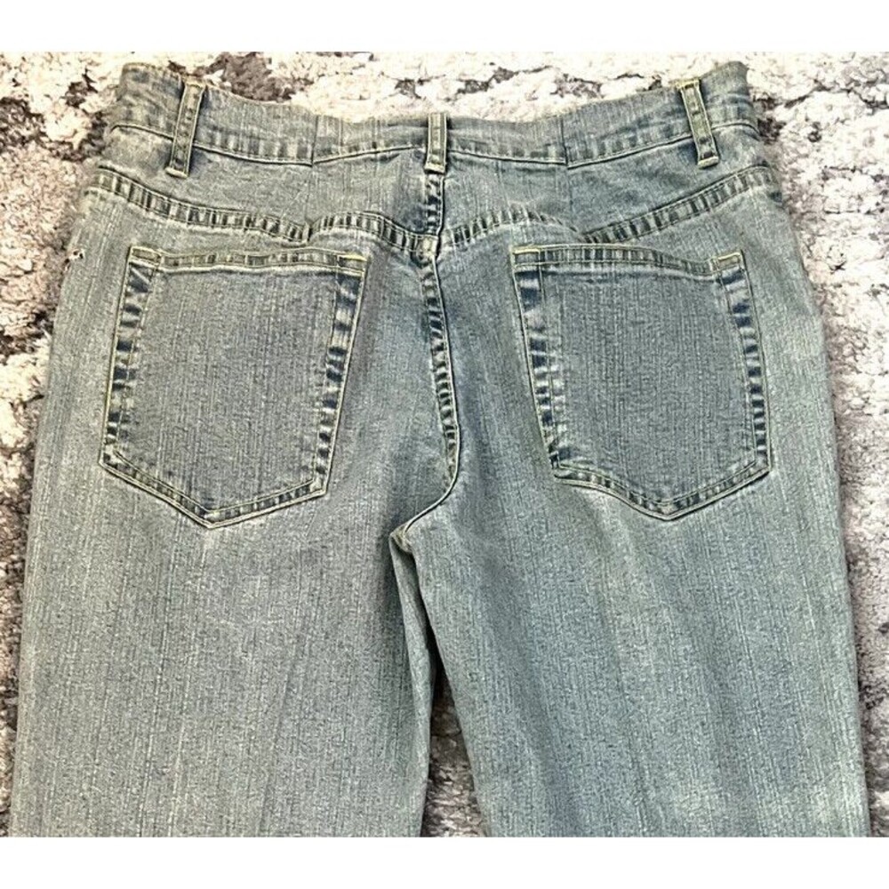 Azita Blue Light Wash Flower Beaded Pocket Flare Leg Jeans Size 30 - Picture 3 of 8